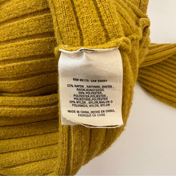 Anthropologie Sweater Size Large - Picture 3 of 13